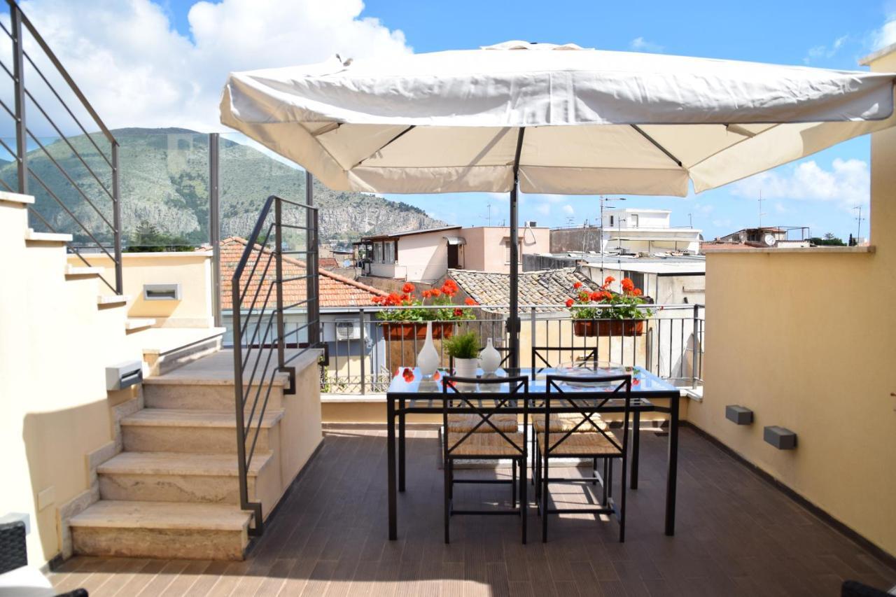 Palermo Holidays Mondello Szoba fotó